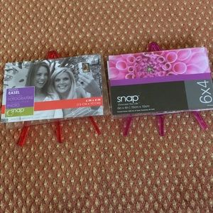 6 Acrylic photo easel